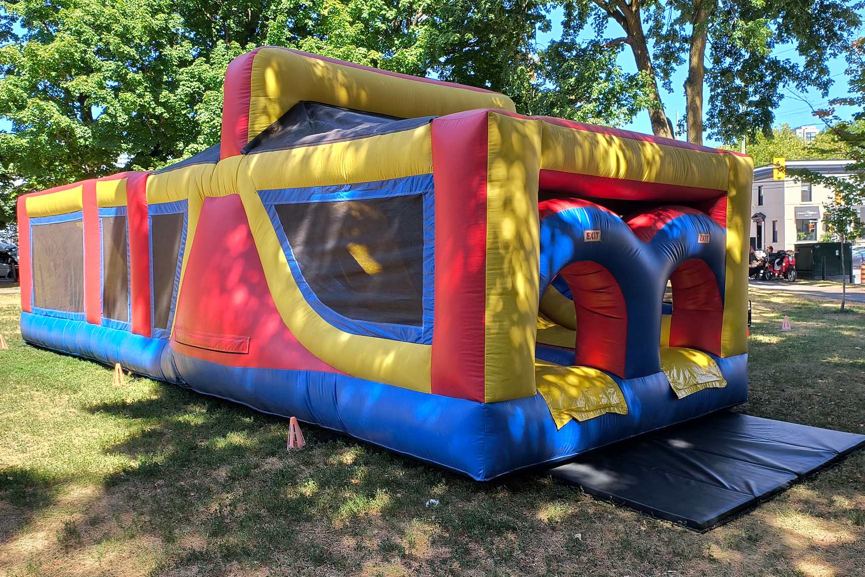 30ft Obstacle Course Inflatable Bouncy House TSSA party rentals Ottawa Ontario and Gatineau Quebec