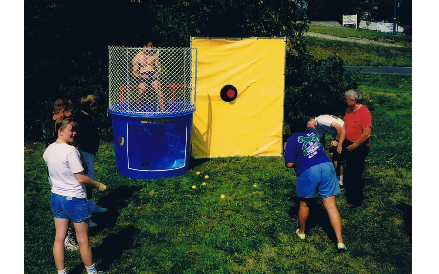Party Jump Rentals dunk tank for kids parties and corporate events in Ottawa and Gatineau