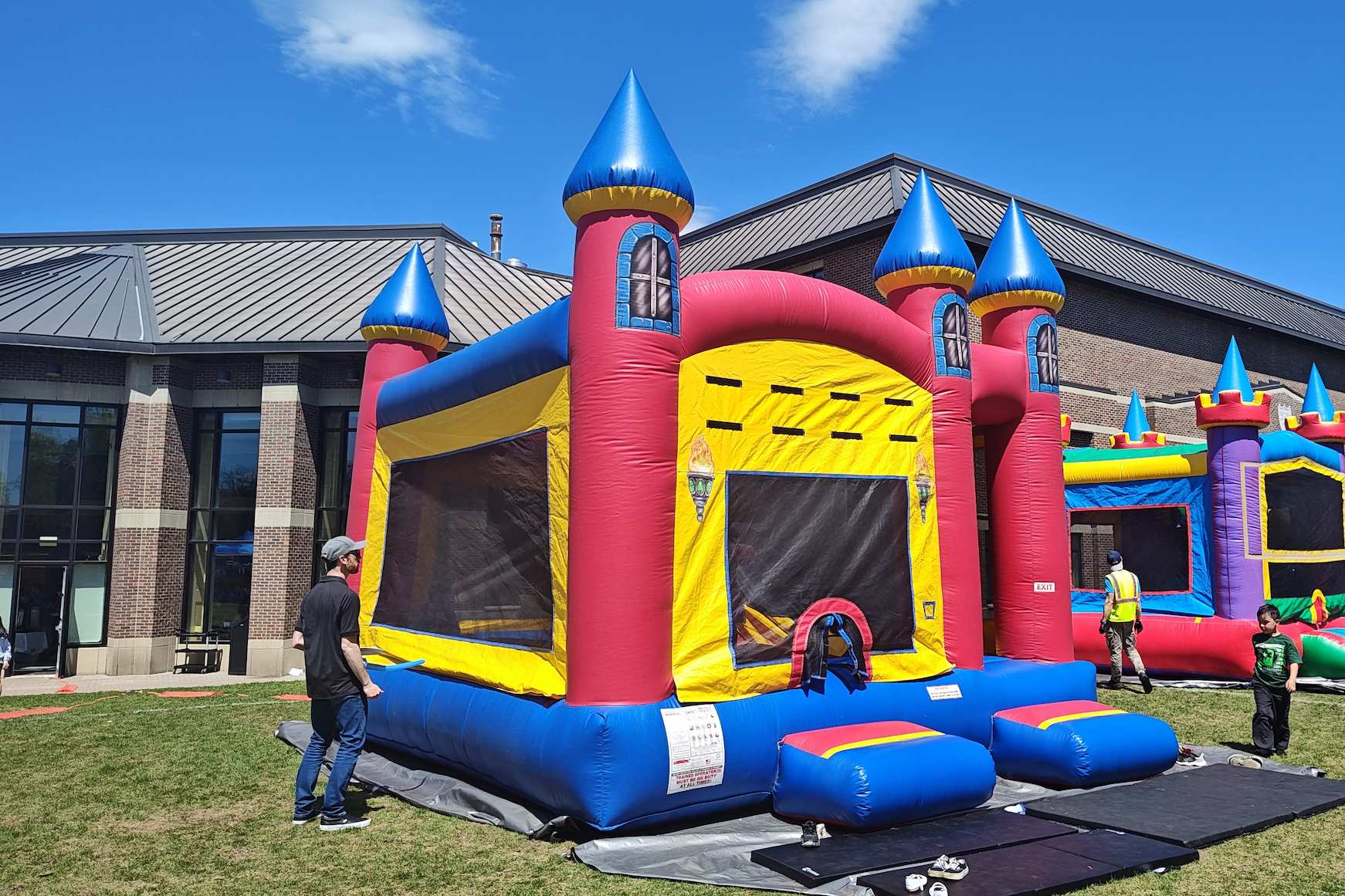 Excalibur Bounce House and Slide Combo TSSA party rentals Ottawa Ontario and Gatineau Quebec