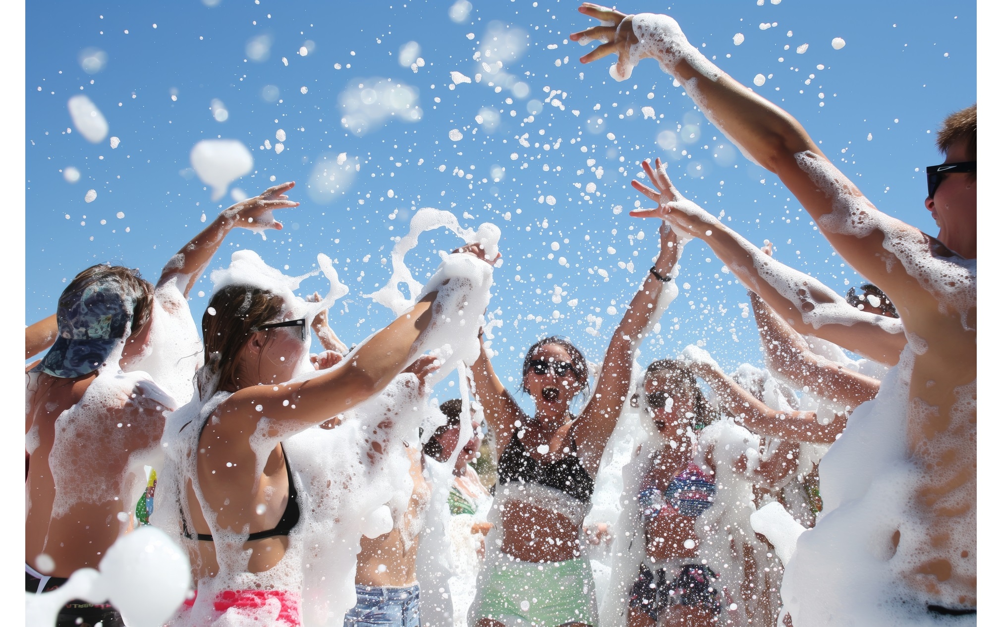 Inflatable Bouncy castles, Obstacle Courses, Waterslides, Facepainting, Popcorn / Cotton candy / Snow cone machines, party yard indoor and outdoor games rentals in Ottawa Ontario